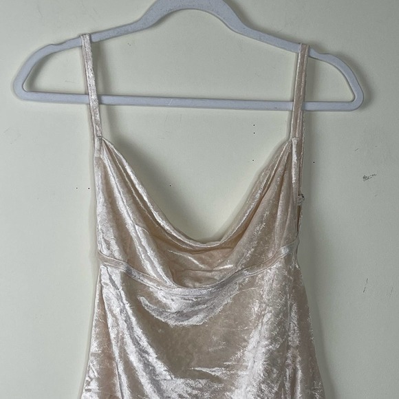 Free People Ivory Champagne All Night Velvet Tunic Camisole NWT Size Small - Picture 4 of 8